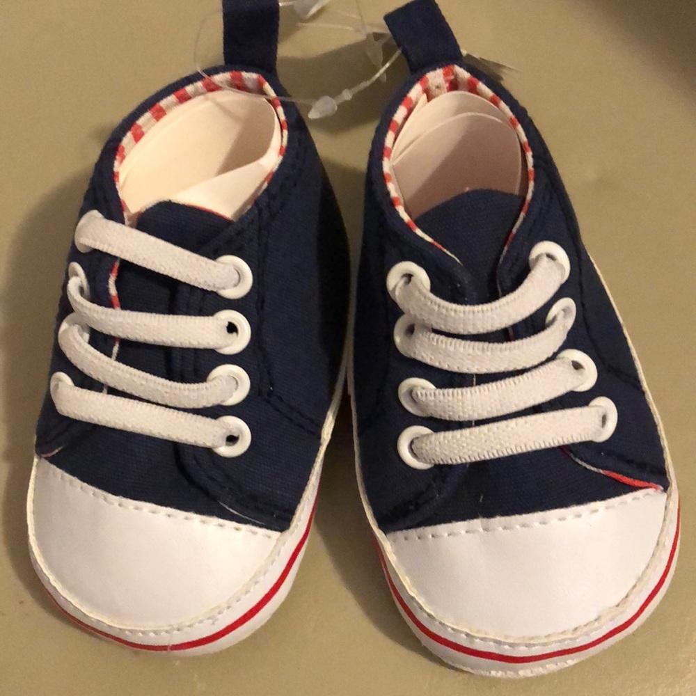 Sale 🎈3/$20 NWT Rising Star Baby Shoes 3-6 M